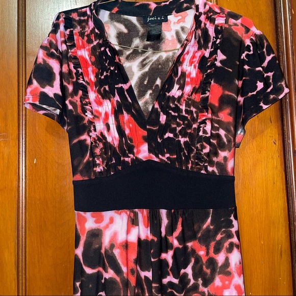 Stretchy pink abstract art dress 🌸▪️ - Picture 2 of 4